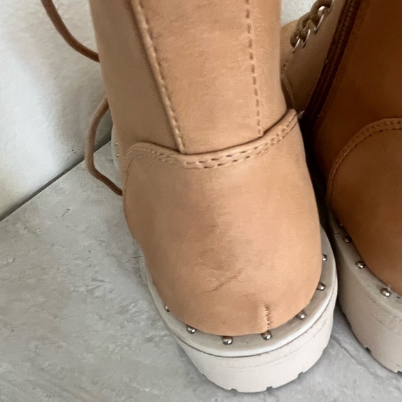 Dolce Vita Boots - Picture 6 of 10